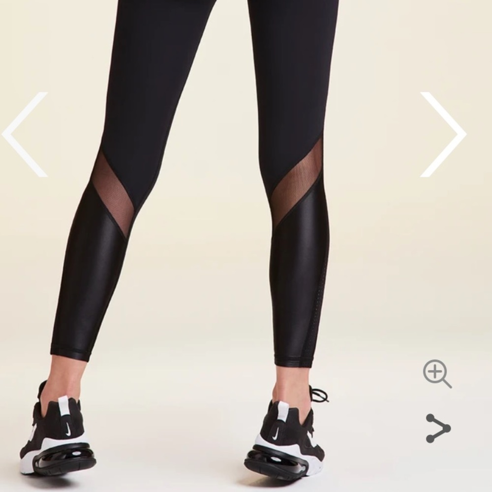 Black Heroin Performance Leggings - Picture 3 of 10